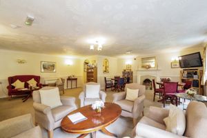 RESIDENTS LOUNGE- click for photo gallery